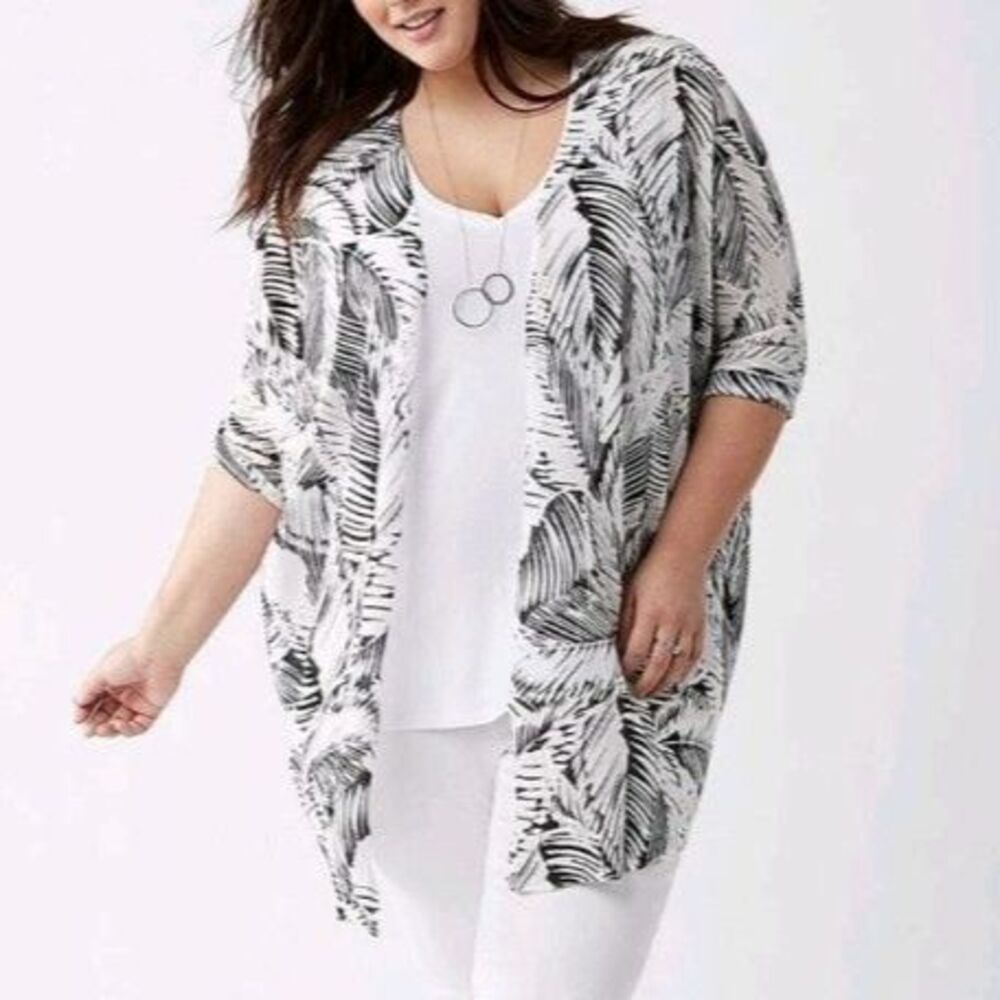 LANE BRYANT Palm Leaf Overpiece Cardigan Duster Kimono Plus Sz 14/16 Black White